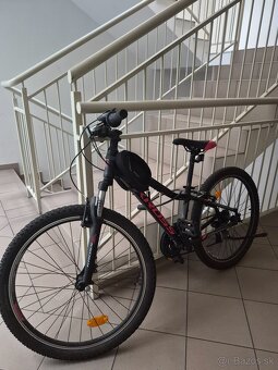 Predám komodu a bicykel. - 2