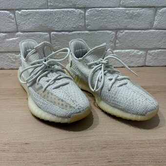 YEEZY | 350 V2 Bone | 43 1/3 - 2