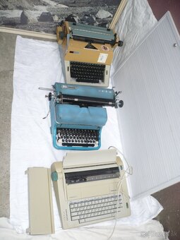 Písací stôl - 2