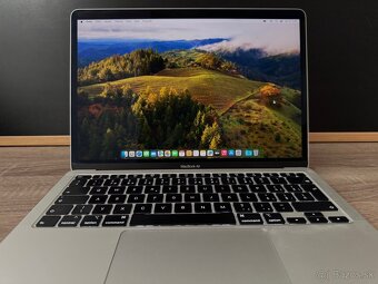 MacBook Air 2020 8/256GB - 2