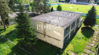 EXKLUZÍVNE NA PREDAJ budova na sídlisku 2A v meste Humenné - 2