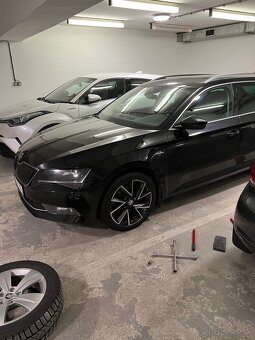 Skoda superb 3 combi l&k 4x4 2.0 tdi CR 140kW - 2