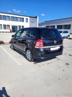Opel Zafira - 2