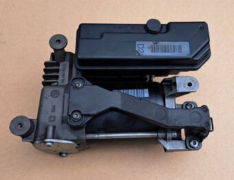 Kompresor podvozku Citroen C4 Grand Picasso 9682022980 - 2