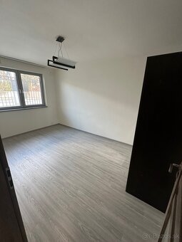 3izbový byt na prenájom bez alebo s parkovacím miestom - 2