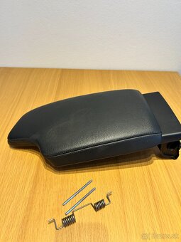 BMW F30/31 predna vysuvna laktova opierka 51169285151 - 2