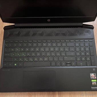 Herný notebook HP - 2