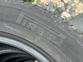 235/55 R18 - 2