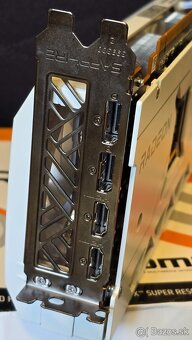 Sapphire AMD Radeon RX 7800 XT 16GB - 2