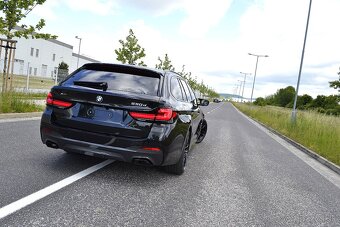 BMW 5 Touring 530d xDrive Mpaket Laser display key panorama - 2