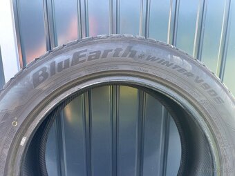 Sada 4 ks zimné pneu Yokohama Blue Winter 235/55/R18 - 2