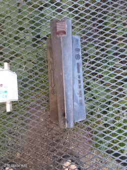 Zehlicka na nozove poistky - 2