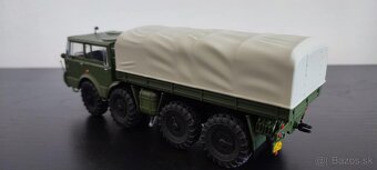 TATRA 813 8X8 Kolos 1:43 DeAgostini Kultove Nakldaky - 2