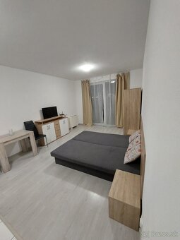 Garsónka-Senec- Horný Dvor - 2