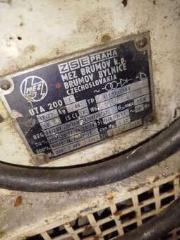 Zváračka UTA 200 - 2