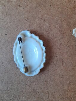 Predam vintage brosne - 2