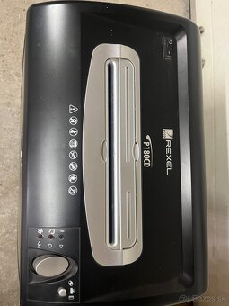 Skartovac Rexel P180CD - 2