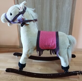 Predam hojdacieho konika - 2