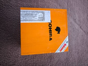 cigary Cohiba Robustos 25ks - 2