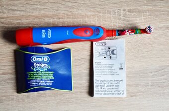 Nová elektrická kefka Braun Oral B - 2