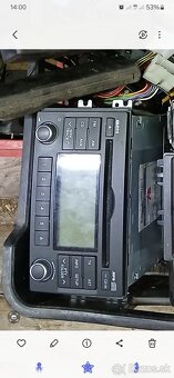 Autorádia JVC Audiovox Majestic, Blaupunkt, Clarion, Sony - 2