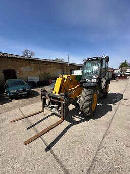 Teleskopický nakladač JCB 531-70 - 2