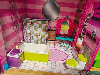 Barbie domček, sanitka, auto + príslušenstvo - 2