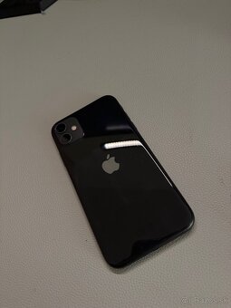Iphone 11 64GB čierný - 2