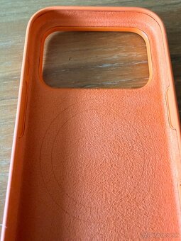 Apple Silikónový kryt s MagSafe na iPhone 17 Pro oranžový - 2