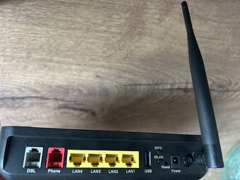 WIFI ROUTER ADB VA2111 - 2