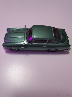 Aston Martin DB4 - 2