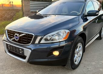 VOLVO XC60 2.4 D4 SUMMUM MANUÁL - 2