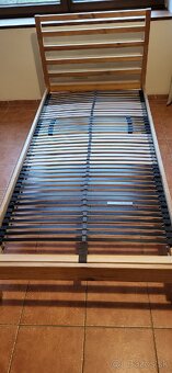 postel ikea, masiv - 2