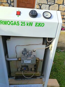 Plynový liatinovy kotol - 2