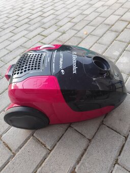 Na náhradné diely elektrolux vysávač - 2