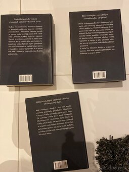 Trilógia Päťdesiat odtieňov sivej - 2