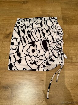 Mini vzorovaná sukňa - 2