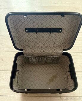 Tvrdy kozmeticky kufrik uzamykatelny - 2