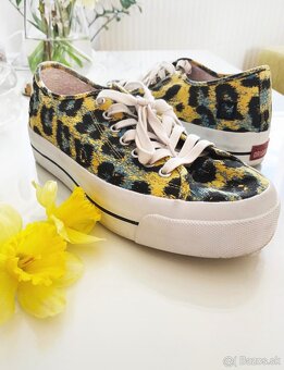 Dizajnové tenisky na platforme - 2