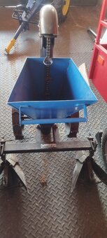 Sadzač zemiakov AGZAT - 2