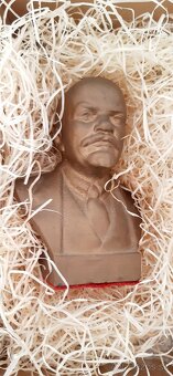 Lenin busta - 2