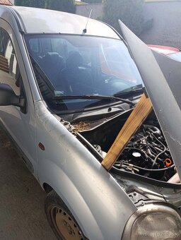 Renault kangoo Pokazený Motor - 2