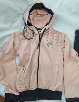 Nike 140 nohavice bunda - 2
