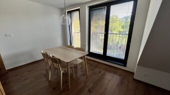 2 - izbový byt s očarujúcim výhľadom v Jasenovej na prenájom - 2