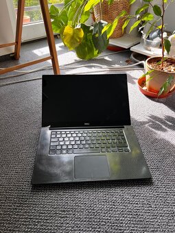 Dell XPS 9550 - NA DIELY - 2
