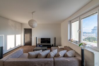 Slnečný 2,5-izbový byt Ružová dolina, Ružinov – 68 m², výhľa - 2