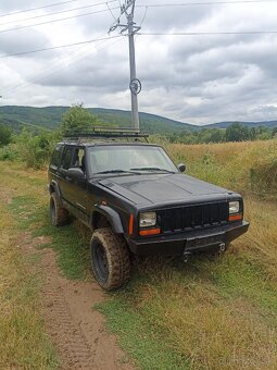 Predám Jeep Cherokee XJ 2.5TD bez TP,ŠPZ - 2