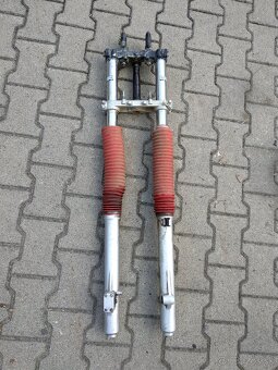 Yamaha TT 600 predná vidlica - 2