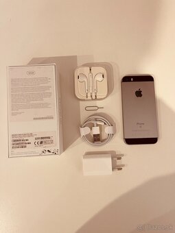 Apple Iphone SE/32GB Space Grey - Top stav, ako nový,100% - 2
