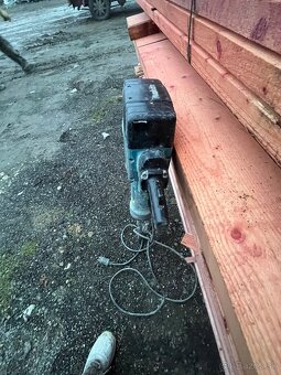 Predam zbijačku - 2